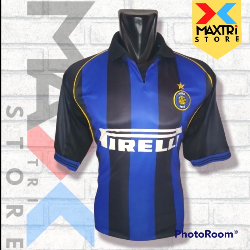 JERSEY BOLA INTER MILAN FC HOME 2001/2002 JERSEY RETRO JERSEY LAWAS