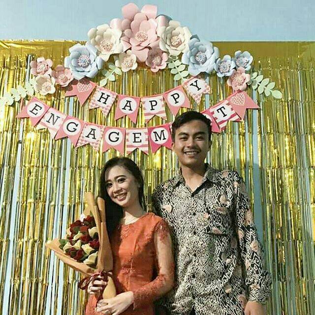 Bunga dekorasi Flowers paper backdrop