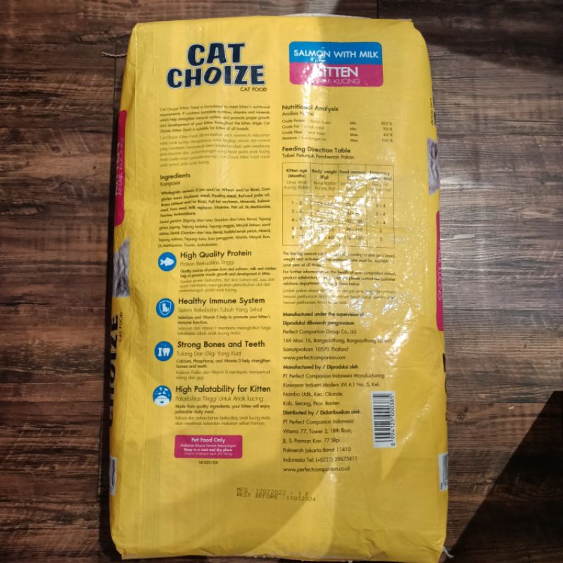 Cat Choize Cat Food Kitten Salmon With Milk 20 Kg ( By GOSEND INSTAN )