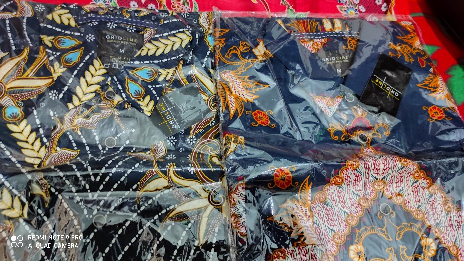 [gridline - Ls045 Navy Black & Ls033 Brown] Kemeja Batik Slimfit Pria Katun Lengan Panjang Modern