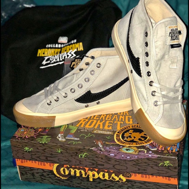 Sepatu compass X Kpr