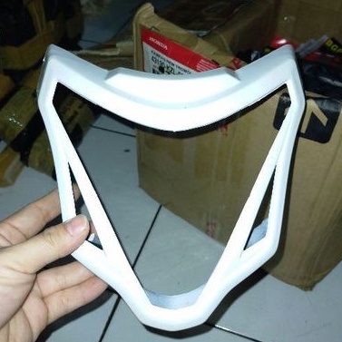 TOPENG COVER LAMPU DEPAN VIXION ADVANCE MERAH PUTIH