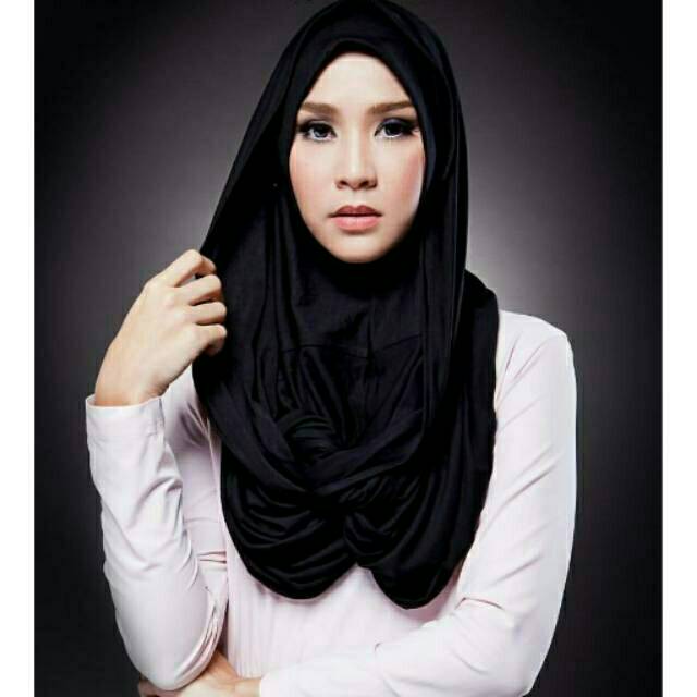 Alaia Hijab / Hijab Instan Kaos