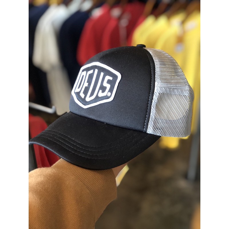 Topi Deus Ex Machina Original