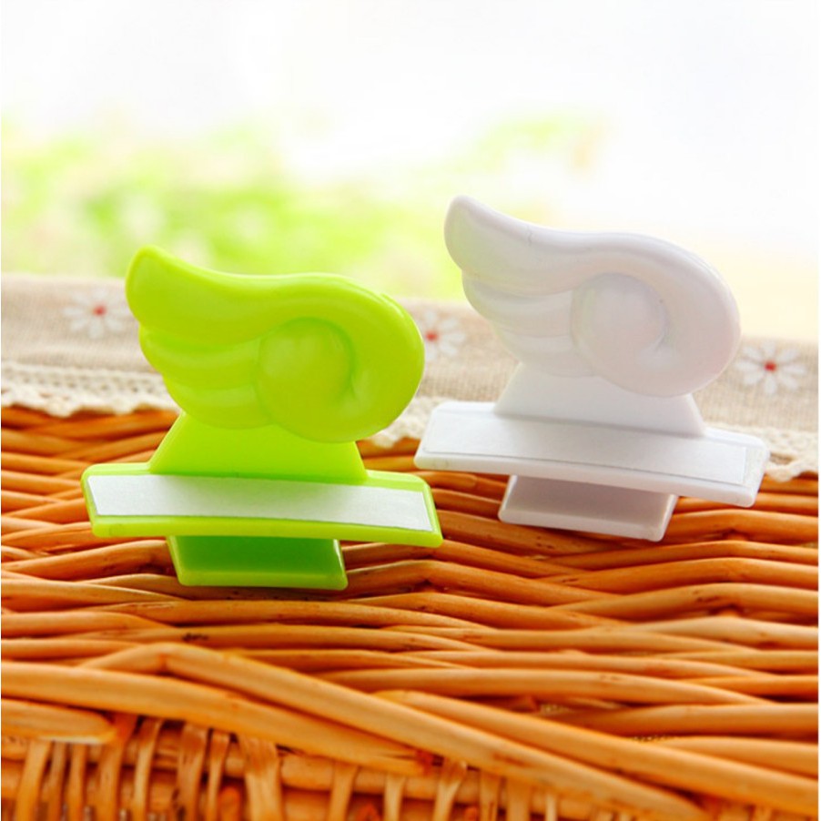 TOWI toilet lid wings sayap handle pengangkat dudukan kloset toilet se - Putih