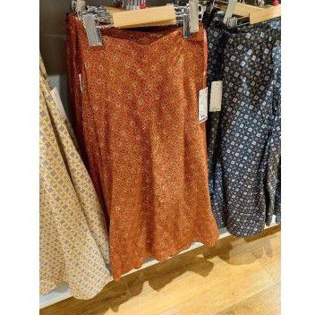 UNIQLO ORI SALE 80% Midi Maxi Skirt Rok Panjang Satin Linen Anna Sui Batik Pleated Hitam Navy Polos