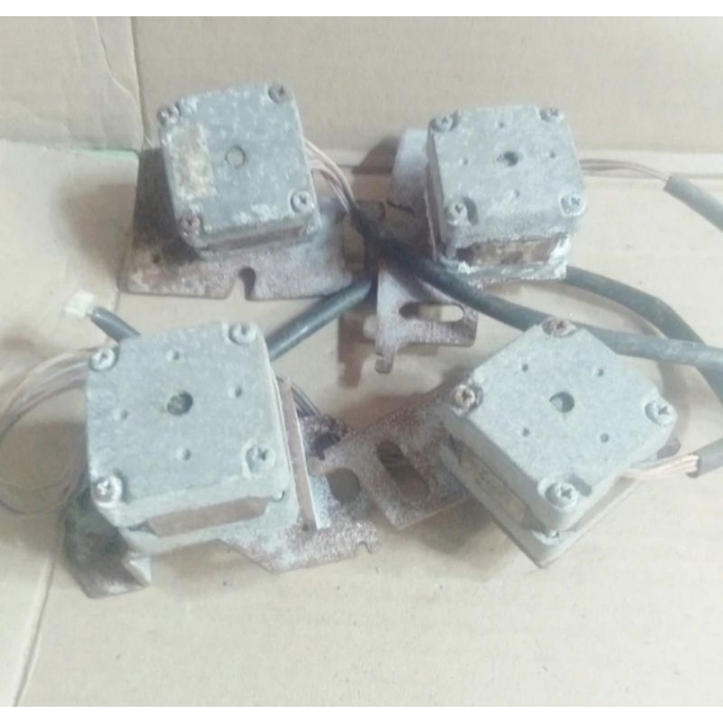 motor stepper printer kondisinya lengket atau serret