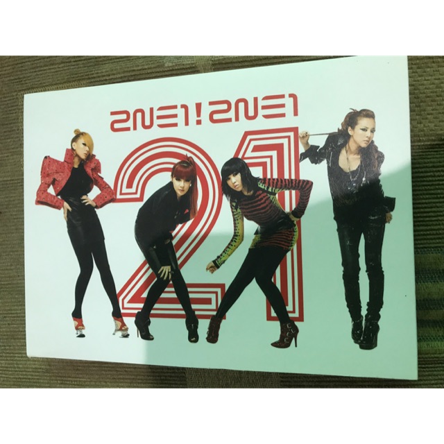 Album 2NE1 21 (CD+DVD)
