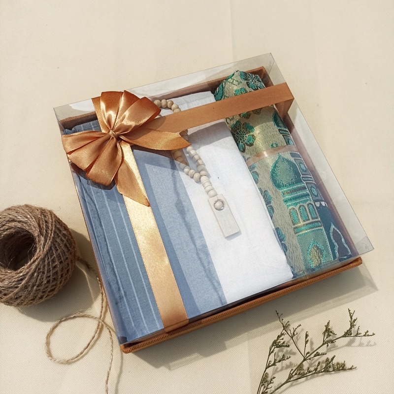 Hampers Kado Sarung Sajadah Tasbih | Kado Ulang Tahun Cowok | Seperangkat Alat Sholat Cowo | Gift Bo