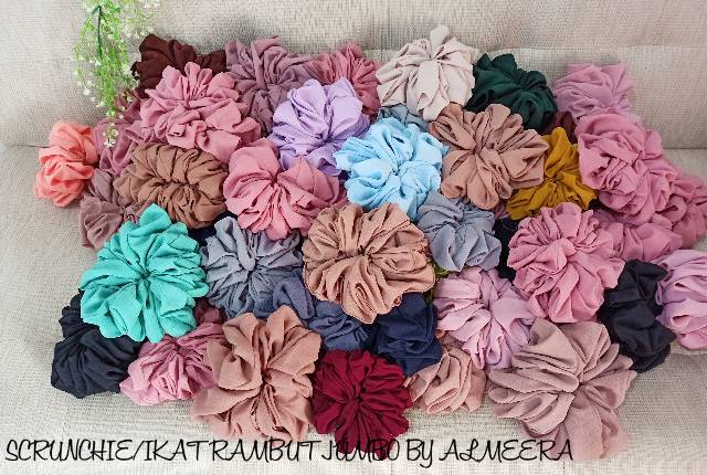 SCRUNCHIE JUMBO SEDANG / Ikat Rambut /  Kunciran Rambut Bervolume