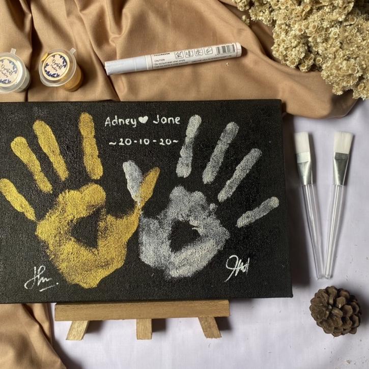 

Banyak Dipakai.. Handprint Painting | Dyestuff Painting | Canvas 20x30cm Painting Kit | 2 Finest Acrylic