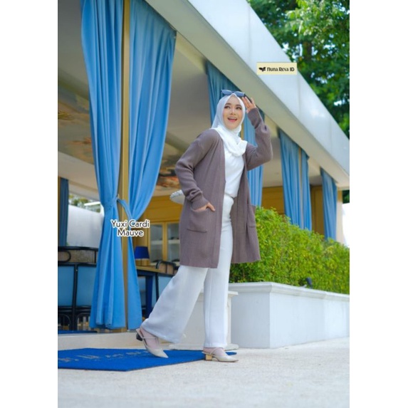 Yuxi Cardi by Nunareva