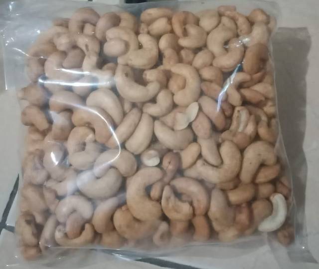 

Kacang Mete/Mede Renyah dan Berkualitas