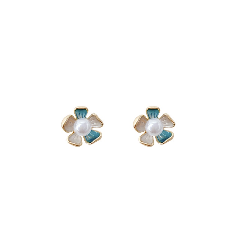 Anting Stud Bentuk Bunga Tiga Dimensi Aksen Mutiara Gaya Vintage Korea