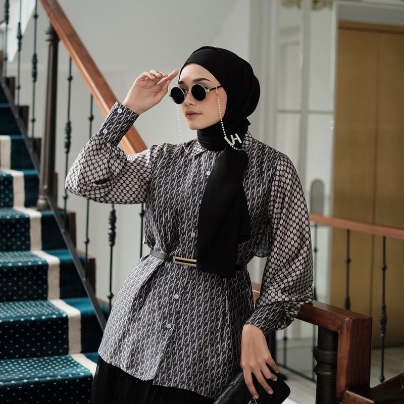 Mono shirt by vanilla hijab (Ready no PO)