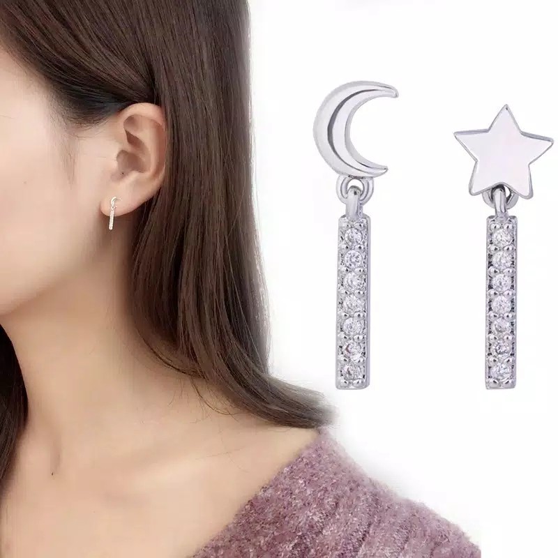 Anting Tusuk Bentuk Bulan Sabit Bintang Aksen Berlian Imitasi