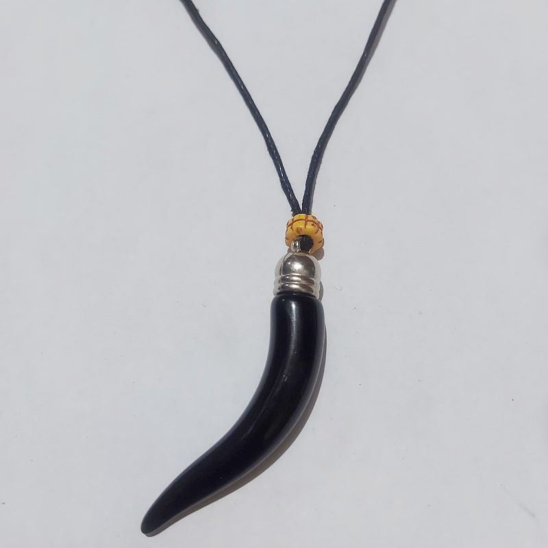 4s Grosir Solo || Kalung Taring Laut Warna Hitam || Kalung Etnik Pria Dan Wanita Dengan Liontin Taring Laut Warna Hitam || Kalung Tali Hitam Korea Dengan Motif Taring Laut Warna Hitam || Khas JOGJA || KALUNG JOGJA