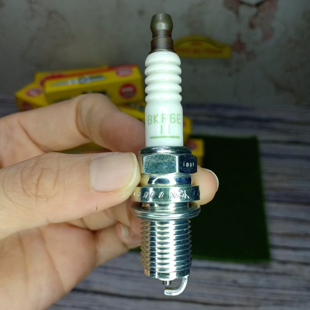 Busi Mobil BKR6E-11 Spark Plugs NGK Daihatsu Classy - Winner