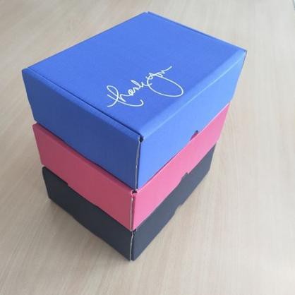 

4.4 sale Box 24x19x8 cm Kardus/Karton/Hampers/Kotak/Kemasan