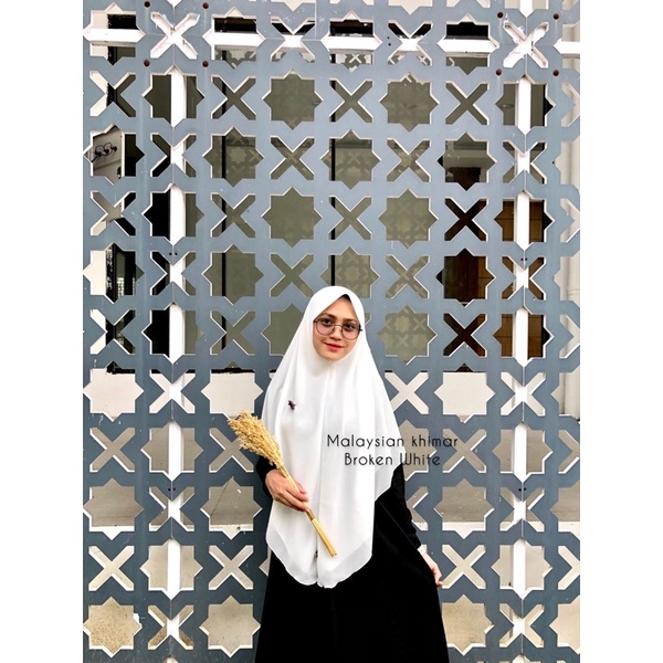 [COD] MALAYSIAN KHIMAR MATERIAL BABYDOLL ARMANY BY RURIHIJABSYARI-Broken white