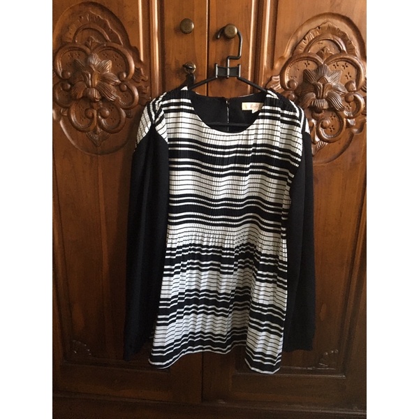 preloved baju hijab chic / preloved aleza