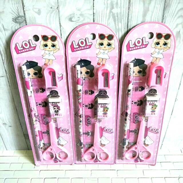 

STUDY SET ALAT TULIS ANAK 5 IN 1 MOTIF LOL SURPRISE