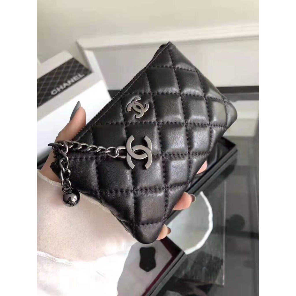 

Chanel coin purse