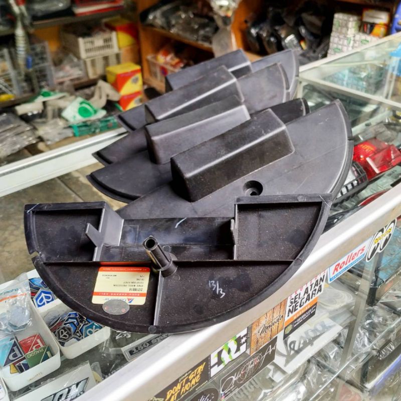 Tutup Ban Serep Vespa Px Exclusive Excel Danmotor Ring 10 Cover Ban Serep Vespa Px Series