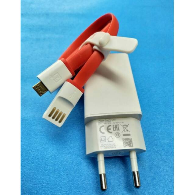 CHARGER ONE PLUS ONE ORIGINAL (5V 2A) 100% USB MICRO