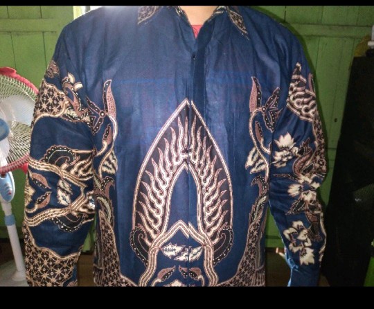 Kemeja Batik Exclusive Modern Engan Panjang Pria