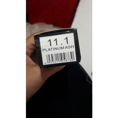 y2000 hair color cream 11.1 PLATINUM ASH