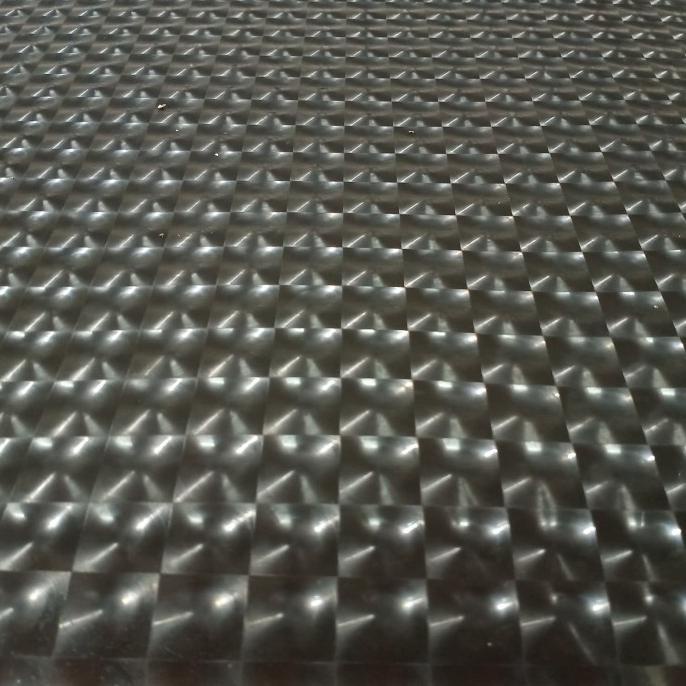 FIBER PAGAR PLASTIK PENUTUP PAGAR HITAM MOTIF 3 D HARGA PERMETER