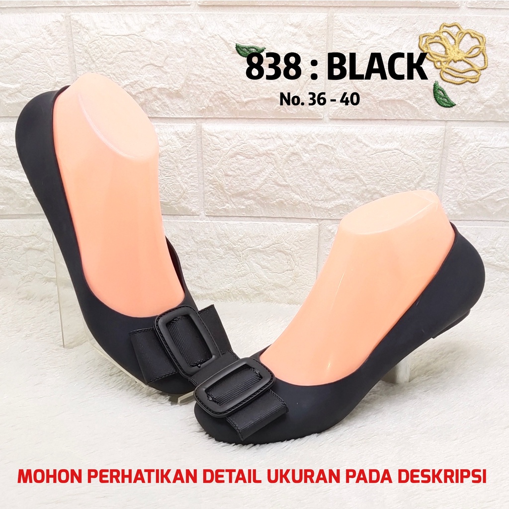 Sepatu kuliah perempuan 838 1 Sepatu balet karet impor wanita antiair SPTFW-Black
