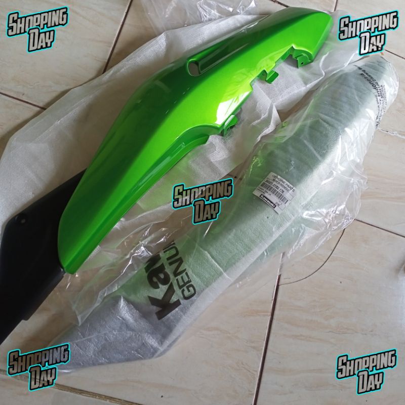 body belakang ninja rr old hijau metalik polos ORIGINAL