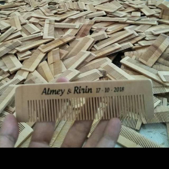 Souvenir pernikahan sisir oleh oleh khas jogja