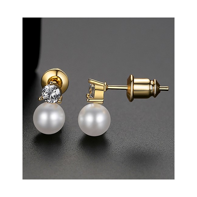LRC Anting Tusuk Fashion 18k Copper Inlay Zircon Pearl Stud K2304X