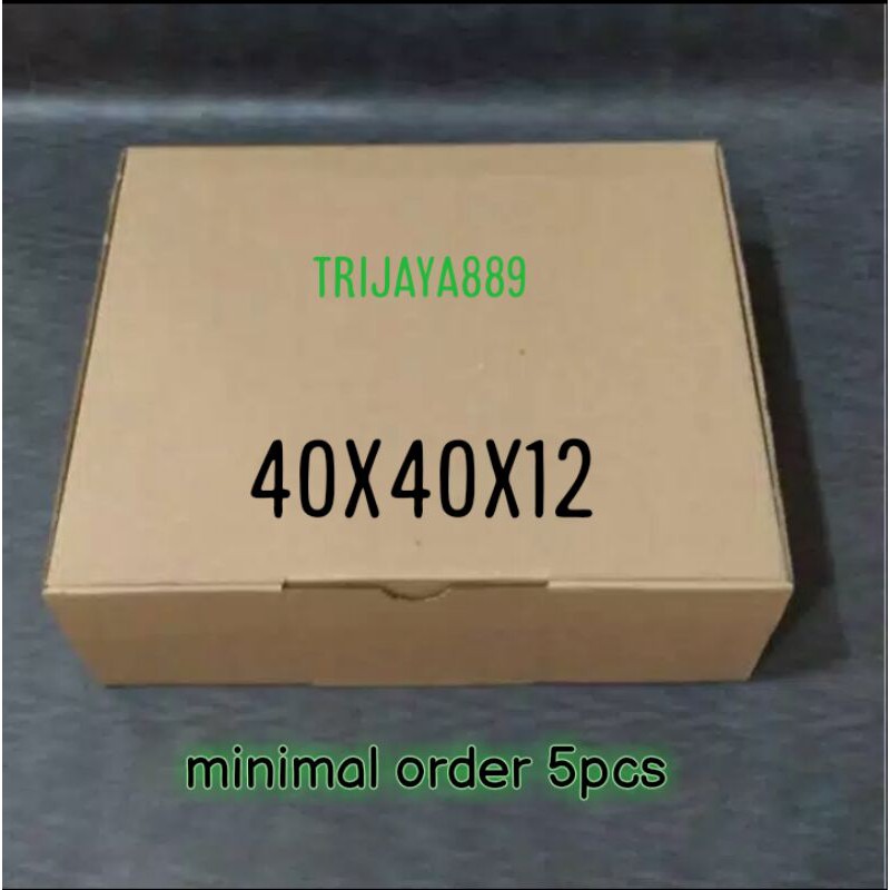 kardus box pizza / box baju / die cut uk. 40x40x12