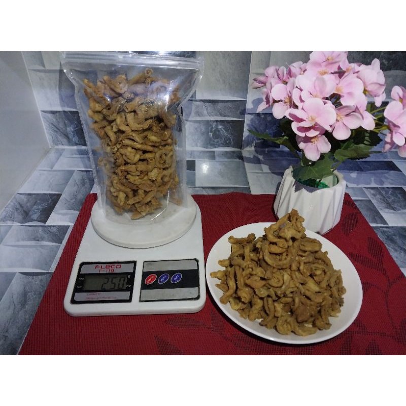 

kripik usus ayam crispy kriuk renyah 250 g