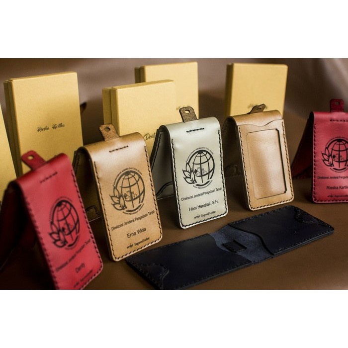 

ERNIST - ID Card Holder Singkarak A02