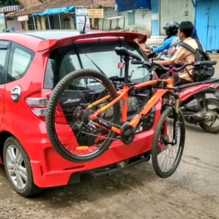 Aksesoris Sepeda - Rak Sepeda Di Mobil / Bike Carrier