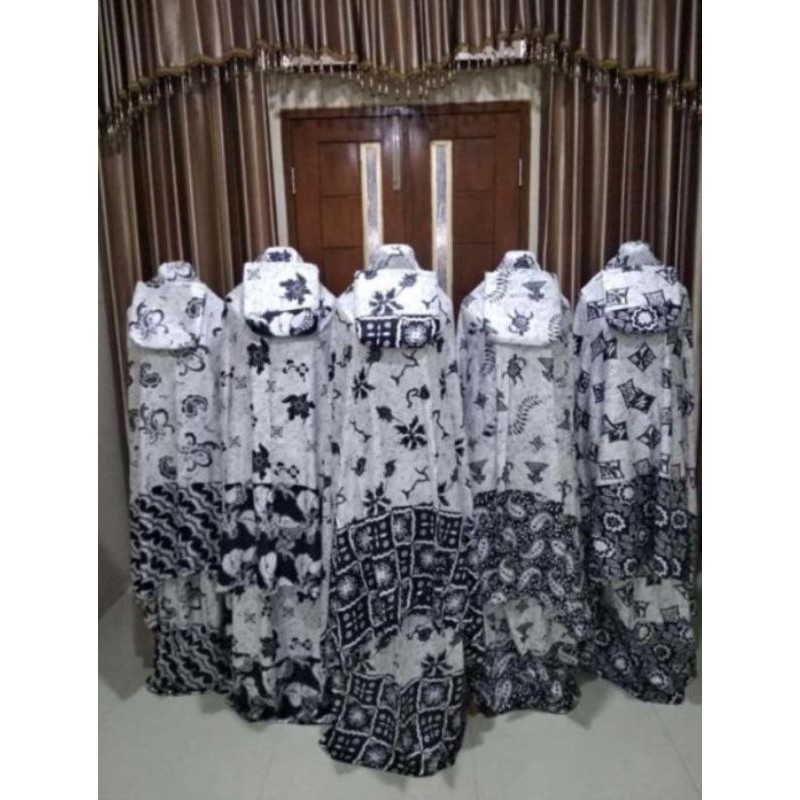 Mukena Bali Motif Hitam Putih