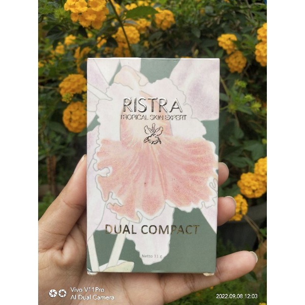 Bedak Padat Ristra / Ristra Dual Compact powder