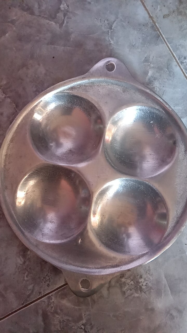 Cetakan Serbaguna 4 Lubang / Cetakan  Kue Cubit, Lumpur, Apem Free Sutil