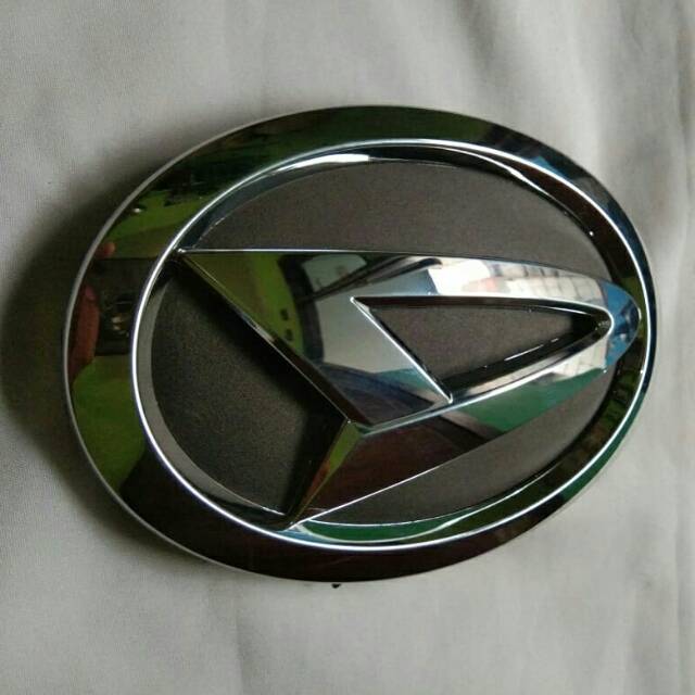 EMBLEM LOGO GRILE DEPAN XENIA ALL NEW TAHUN 2012-2015