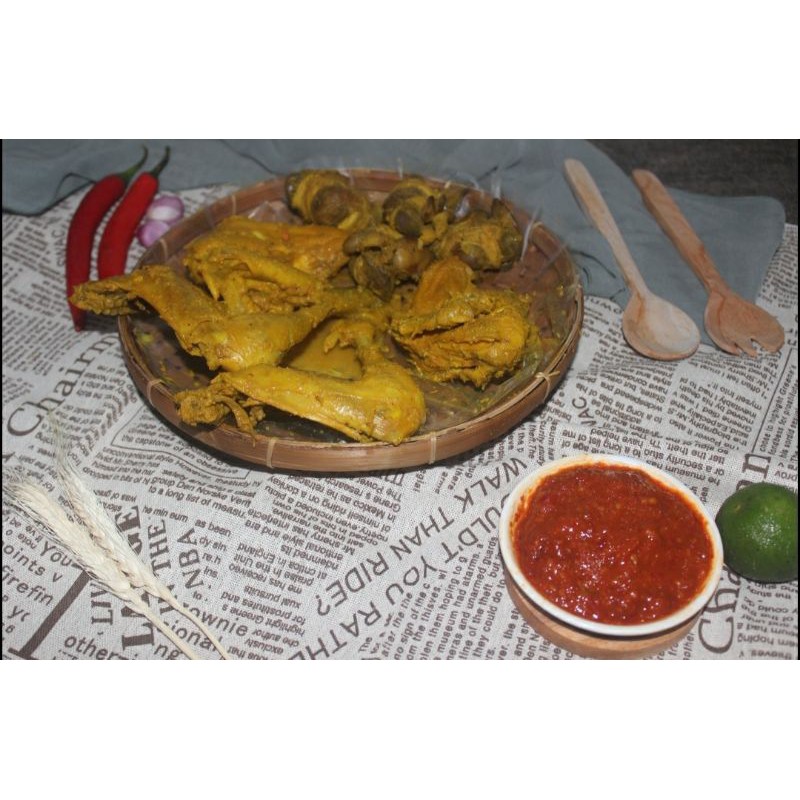 

Ayam Kampung asli bumbu kuning vaccum + sambal terenak