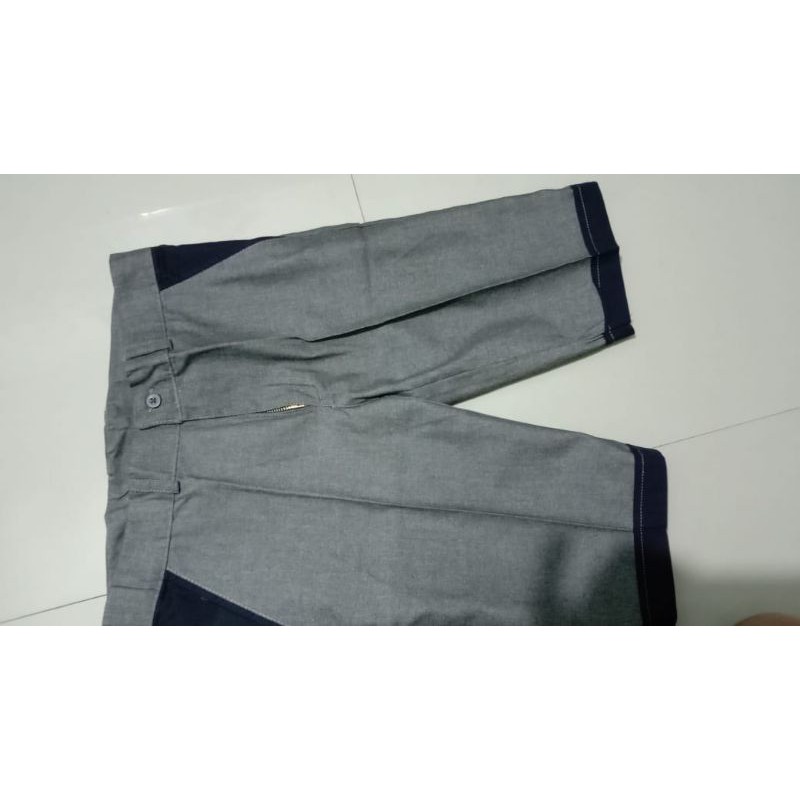 celana pendek denim