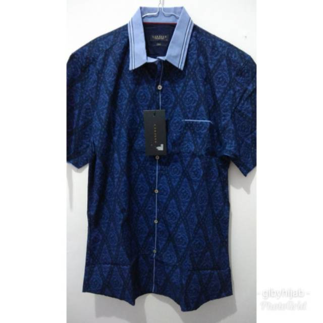 Kemeja Larusso Premium