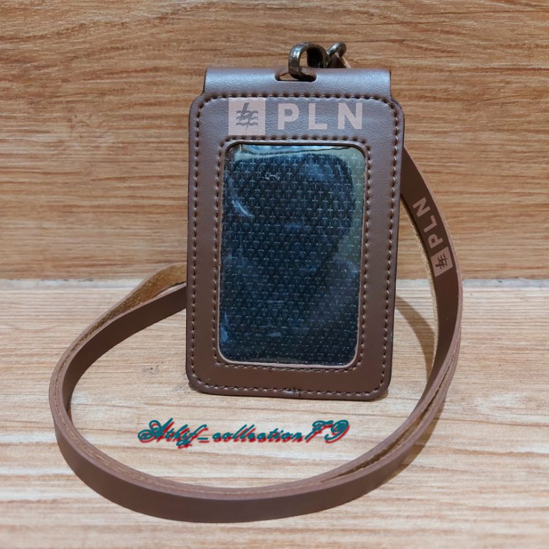 

Tempat Id Card Kulit PLN Lipat Holder Id Card Kulit Lipat PLN