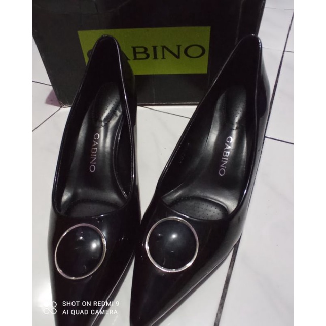 Gabino Sepatu Wanita Glossy