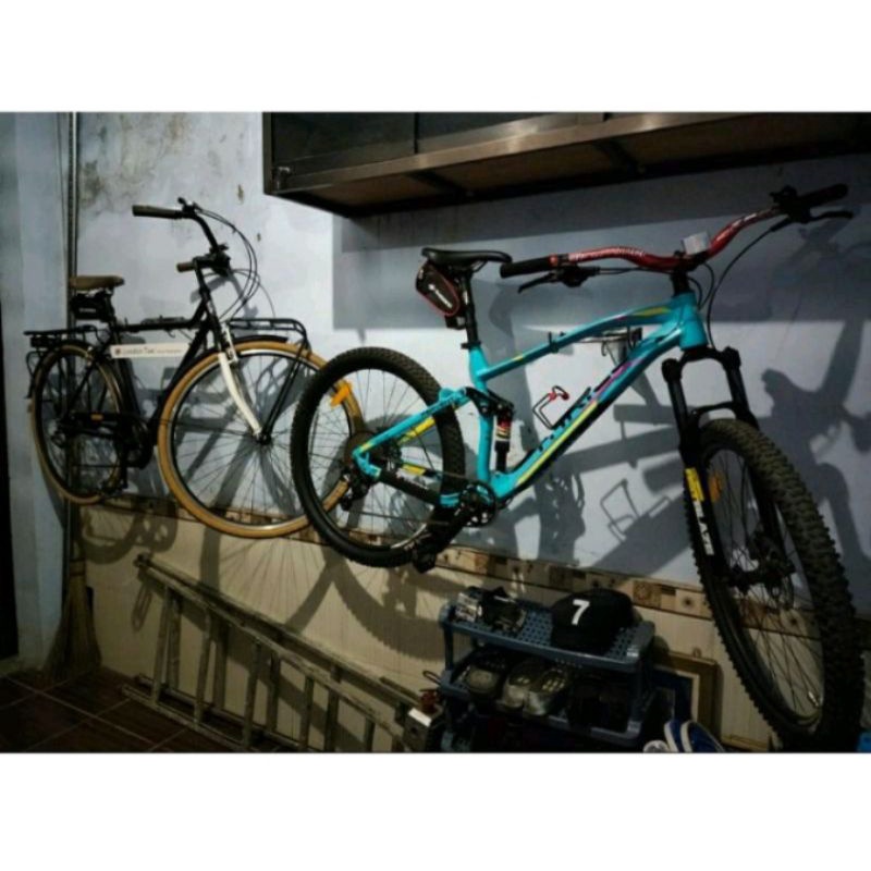 gantungan sepeda besi gantungan sepeda tempel dinding wall mounting hanger bike besi gantungan sepeda lipat